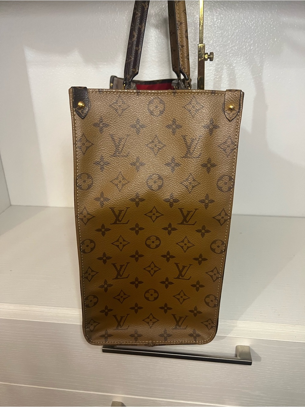 Louis Vuitton OnTheGo GM tote - Picture 7 of 16